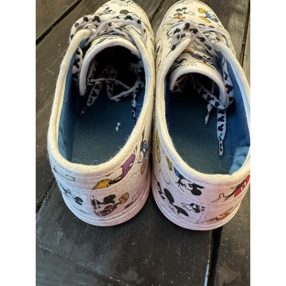 Disney Woman's‎ Shoes Size 8 Mickey Mouse - Picture 2 of 6
